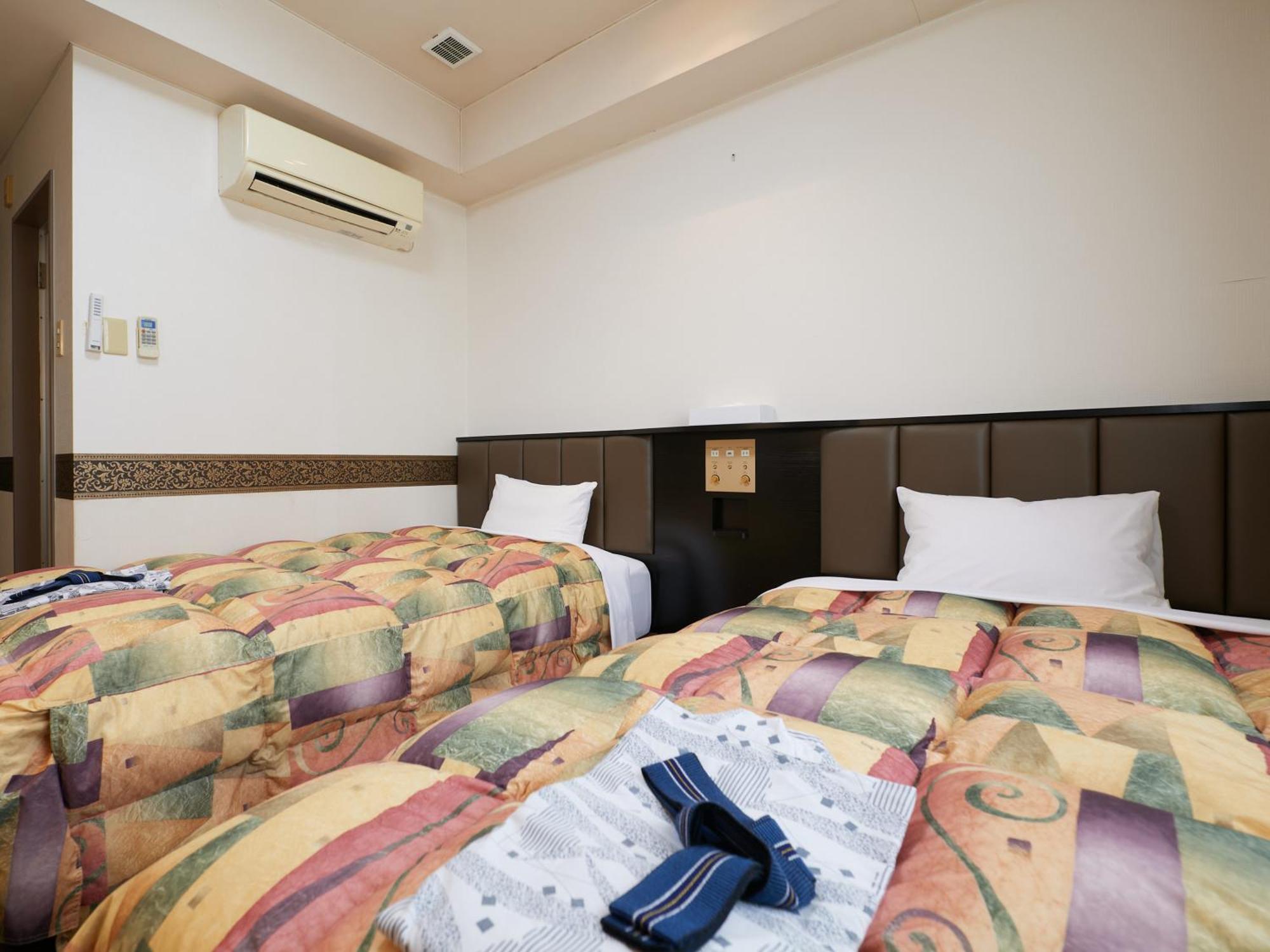 Gamagori Hotel Экстерьер фото