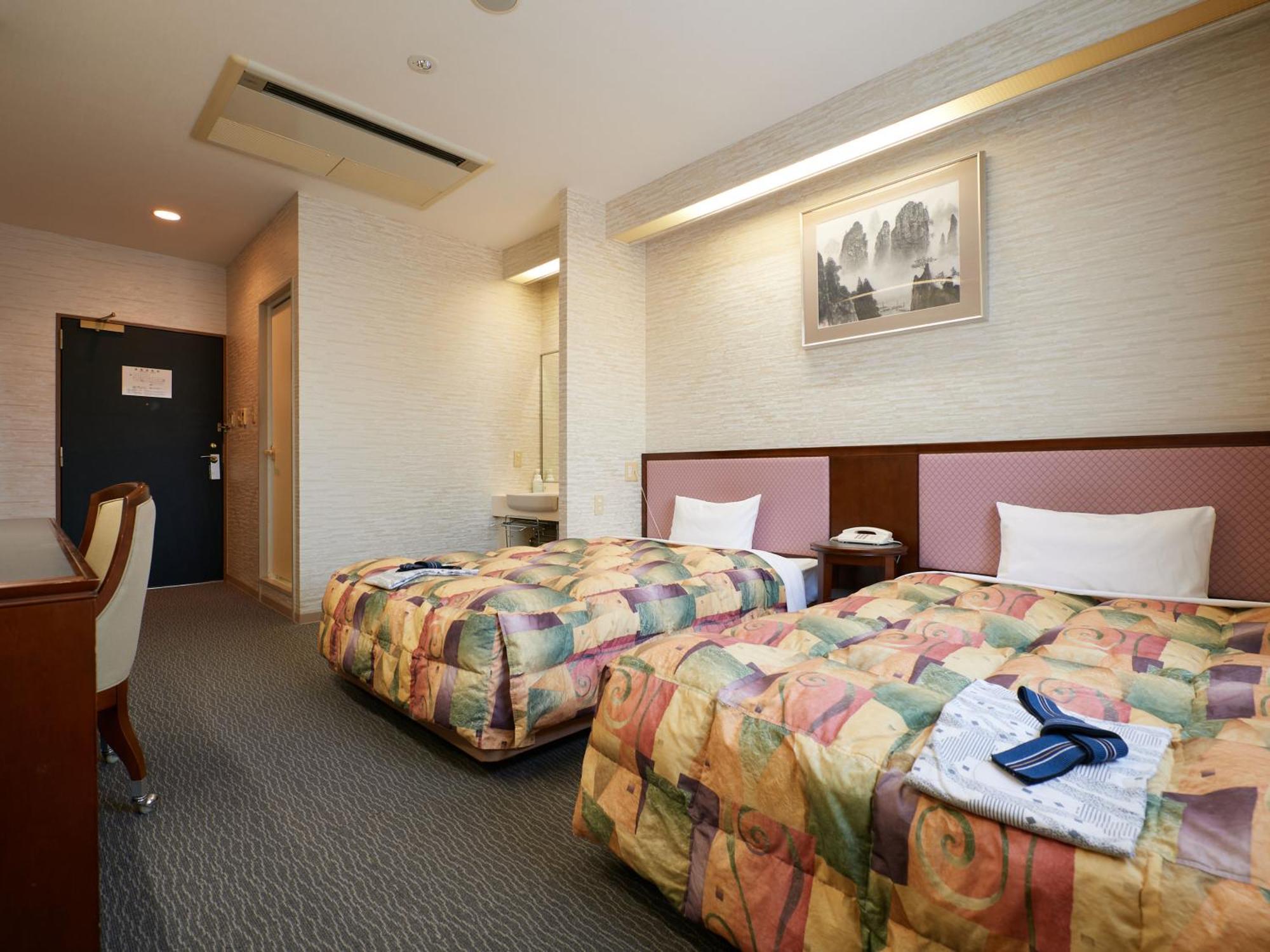 Gamagori Hotel Экстерьер фото